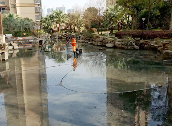 槐荫景观池淤泥清理